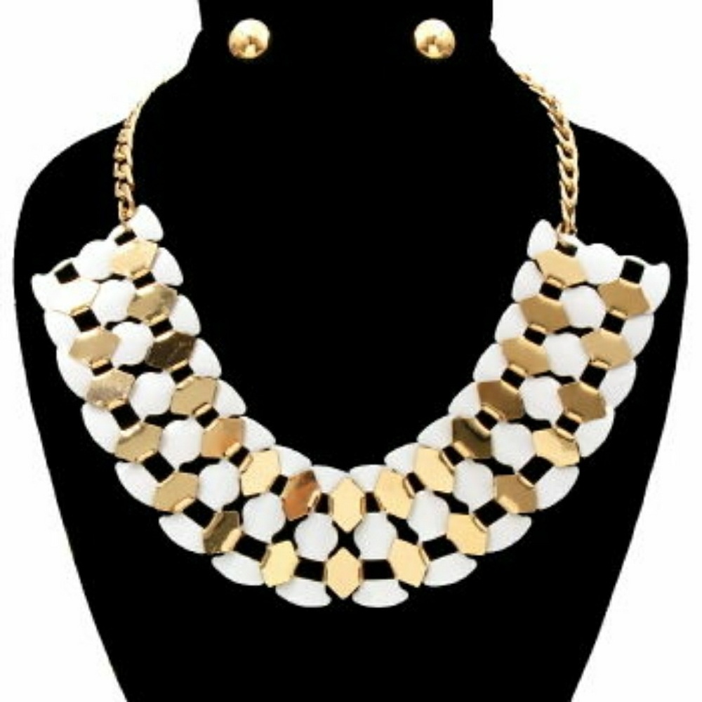 White and Gold Necklace and Earrings Set
